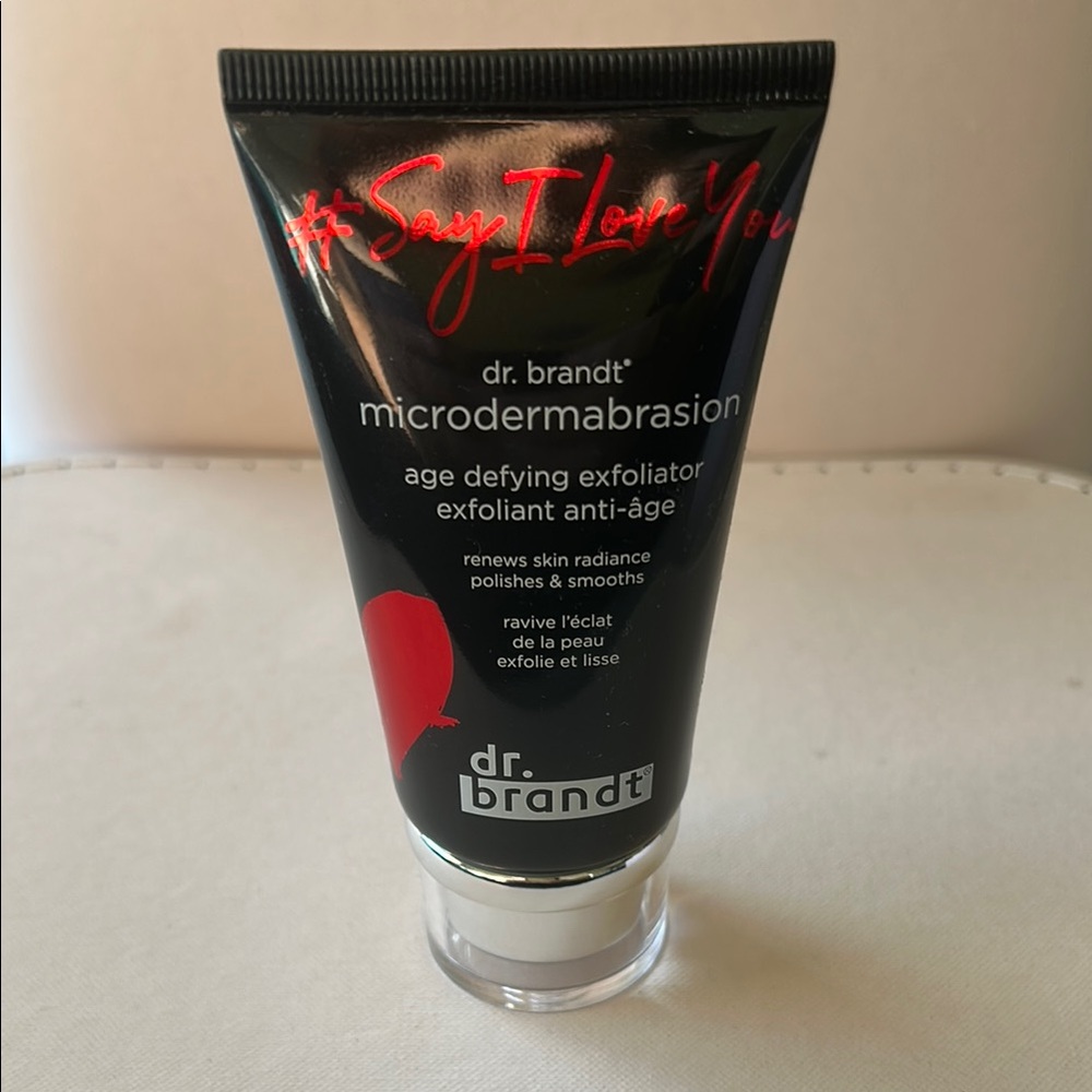 Dr. Brandt Skincare Exfoliator - Black and Silver